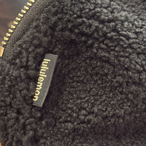 Lululemon Belt bag - Picture 2 of 5